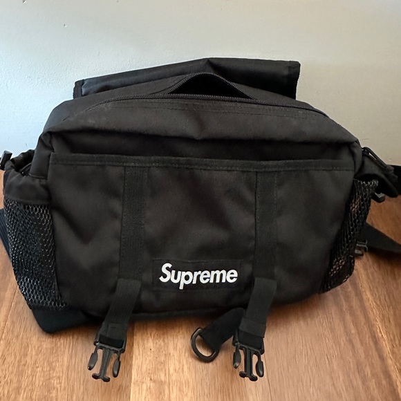 Supreme Waist Bag SS20 - Picture 3 of 4